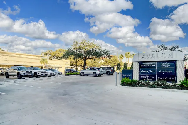 $810,000 | 2630 Persa Street, Houston, TX 77098