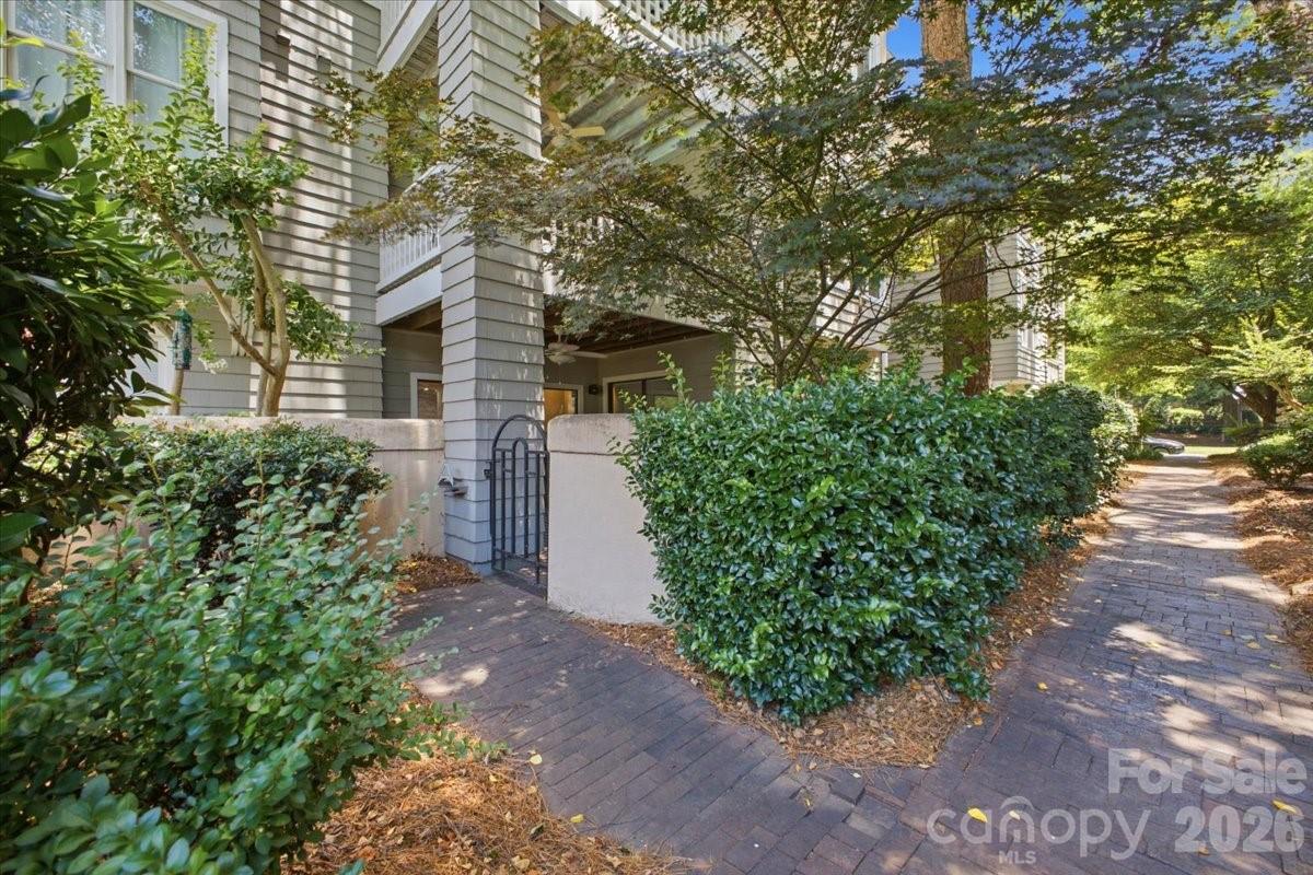 232 Queens Road, Unit 37 Charlotte, NC 28204 - Photo 26 of 31