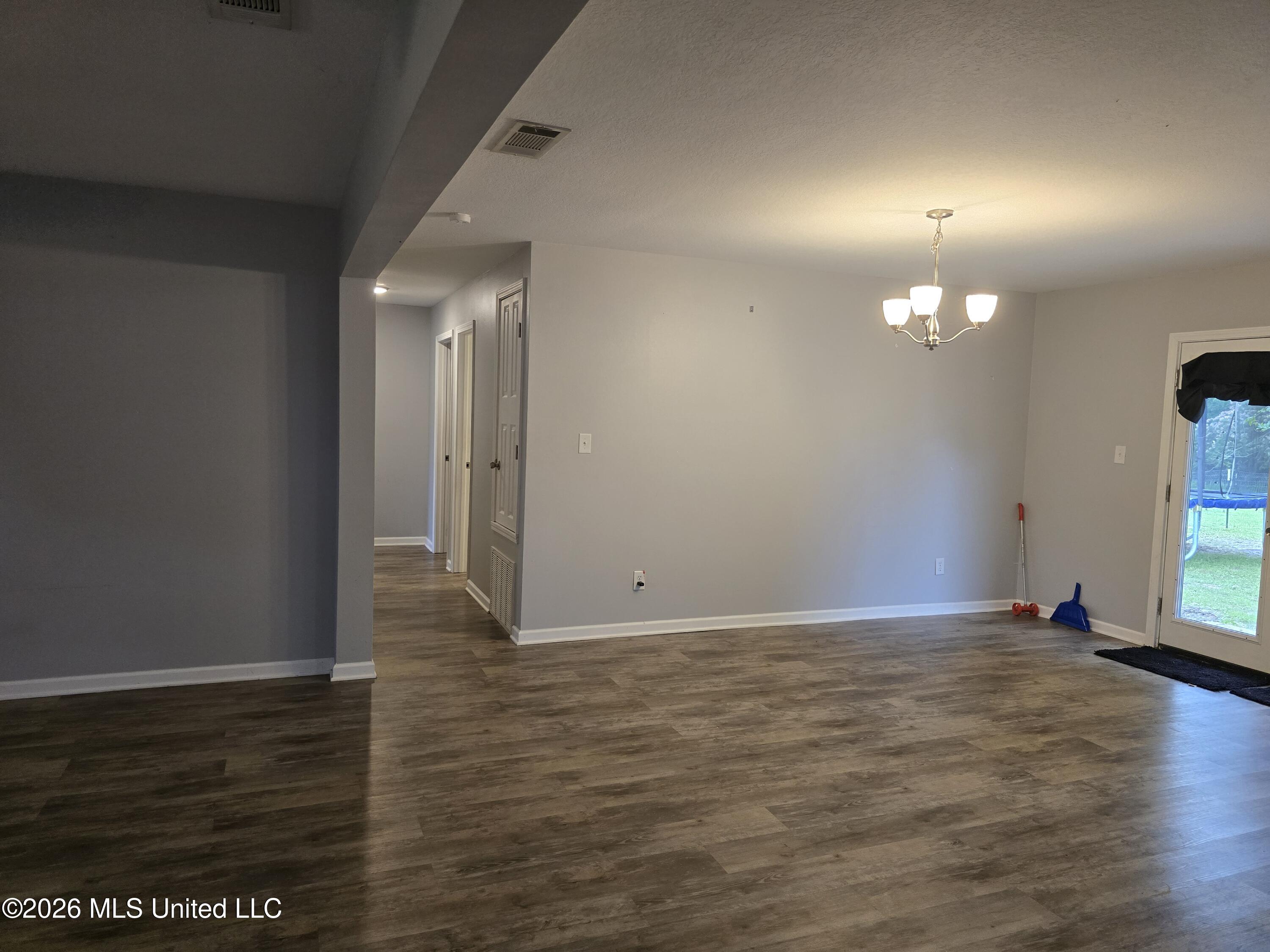 14200 Timber Ridge Drive Moss Point, MS 39562 - Photo 9 of 26 1000014100