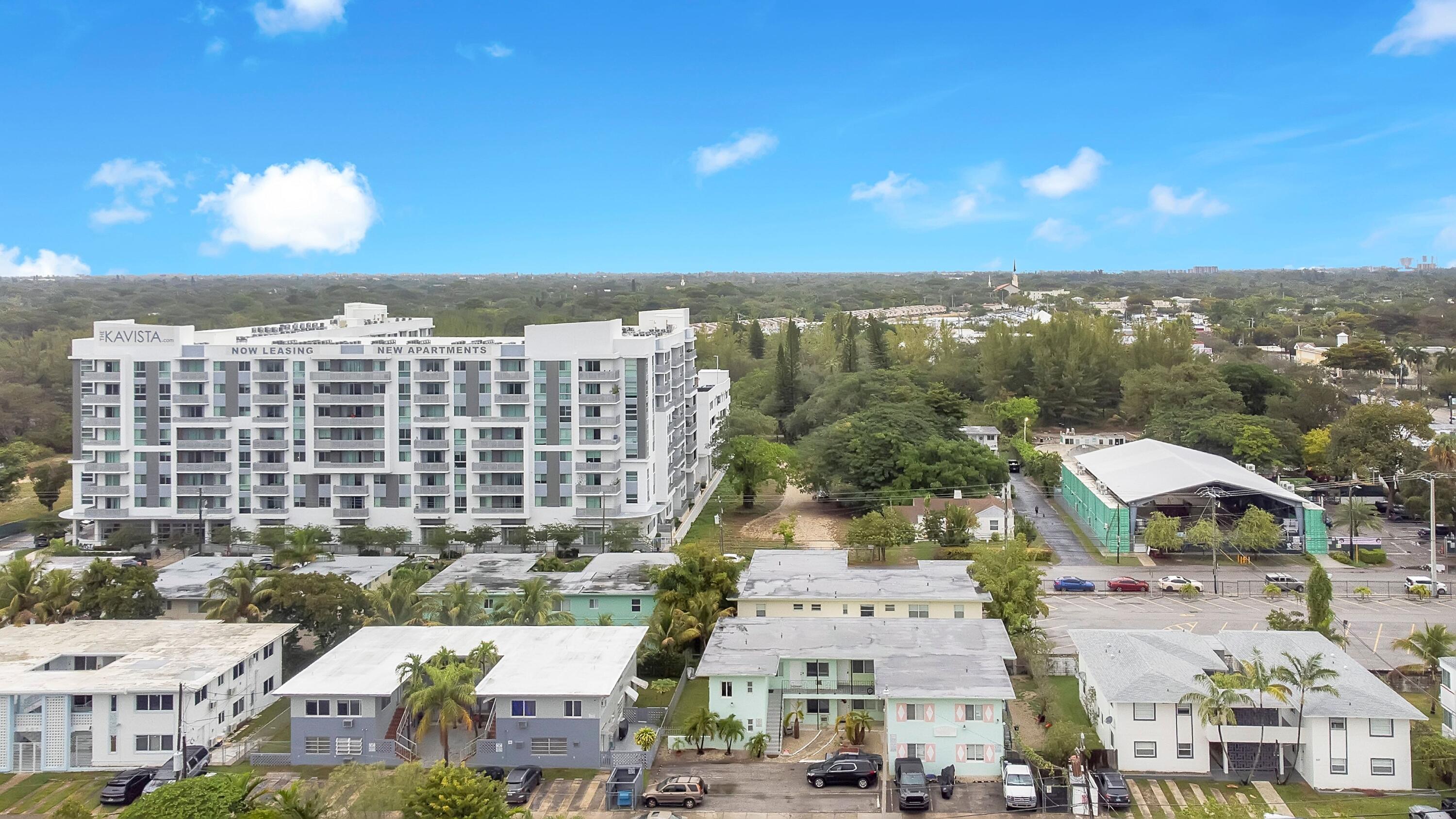 521 Northeast 82nd Terrace, Unit 9 Miami, FL 33138 - Photo 10 of 11 023_trevisuality_521_ne_82nd_ter_9-14_21