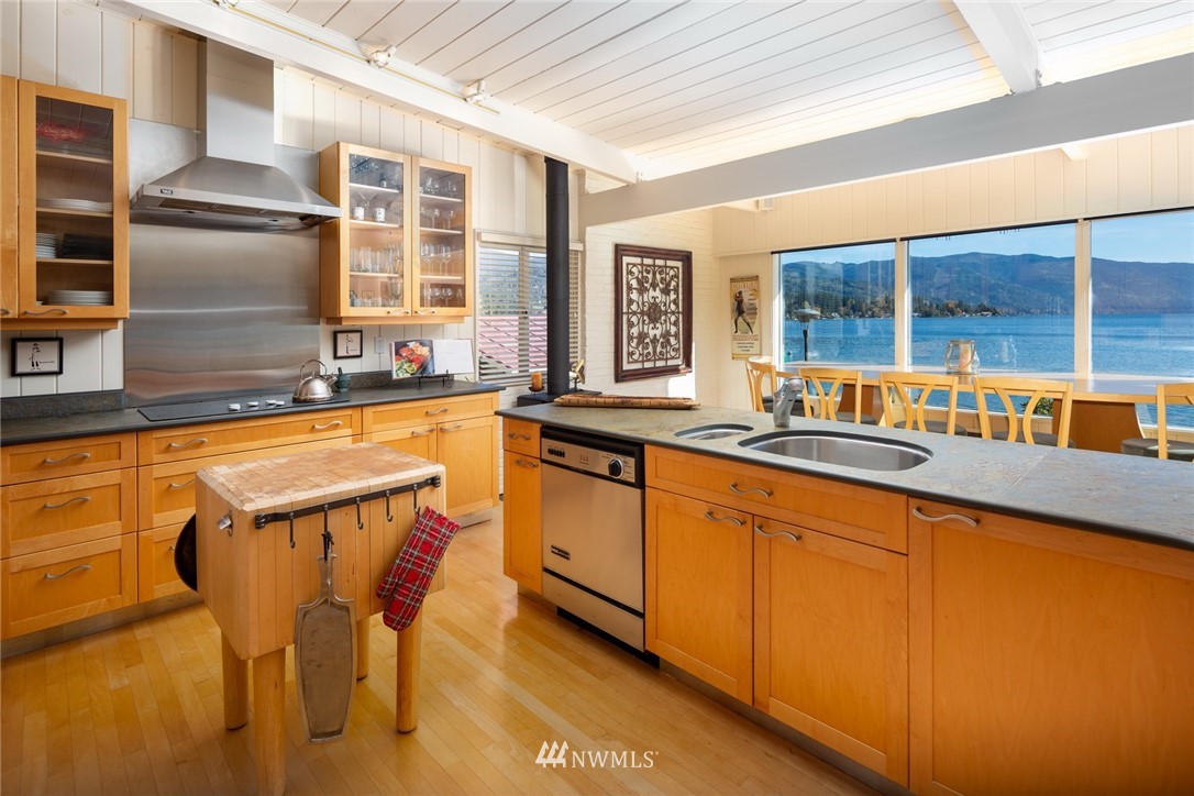 2285 North Shore Road Bellingham, WA 98226 - Photo 14 of 25 Gallery Image 14