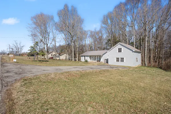 $299,900 | 4016 Bentle Drive, Westmoreland, TN 37186