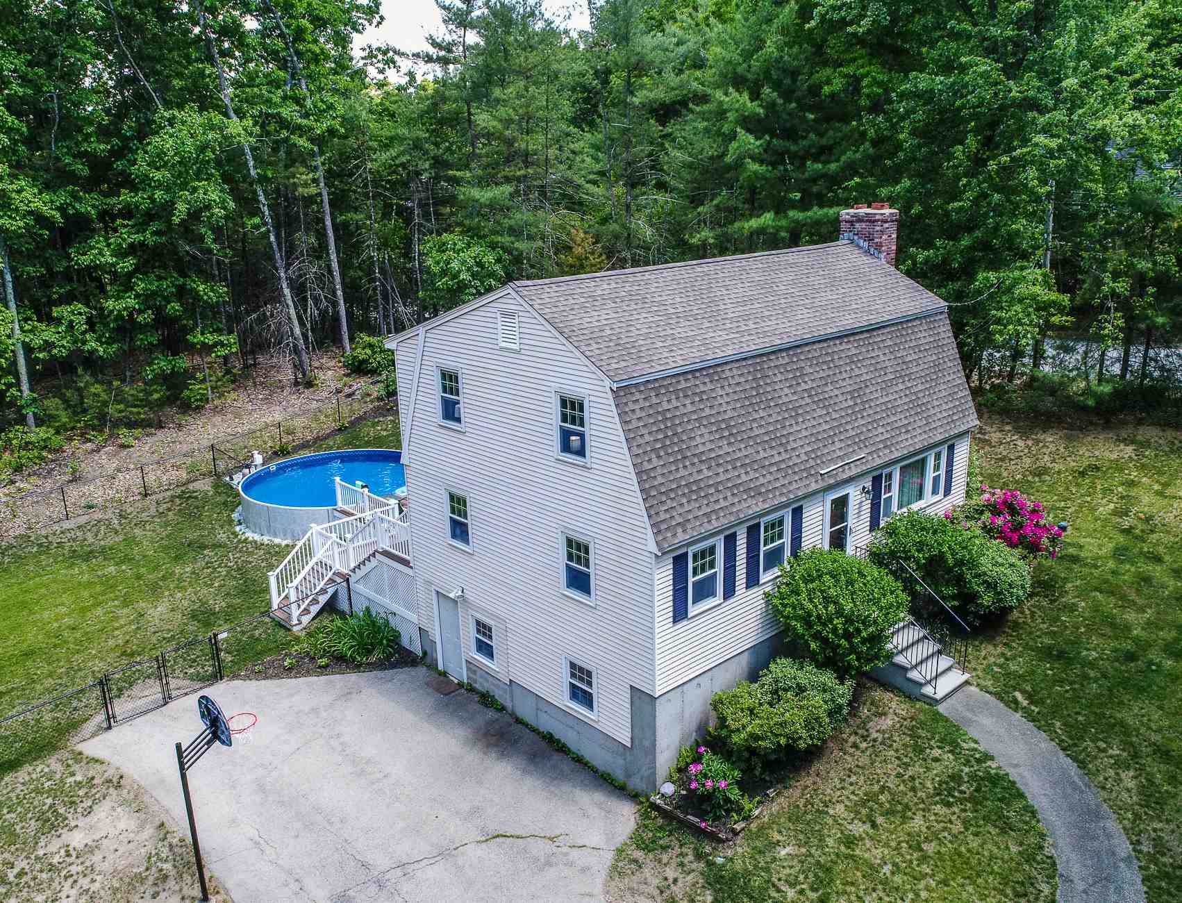 32 Wiley Hill Road Londonderry, NH 03053 - Photo 1 of 40 Gallery Image 1