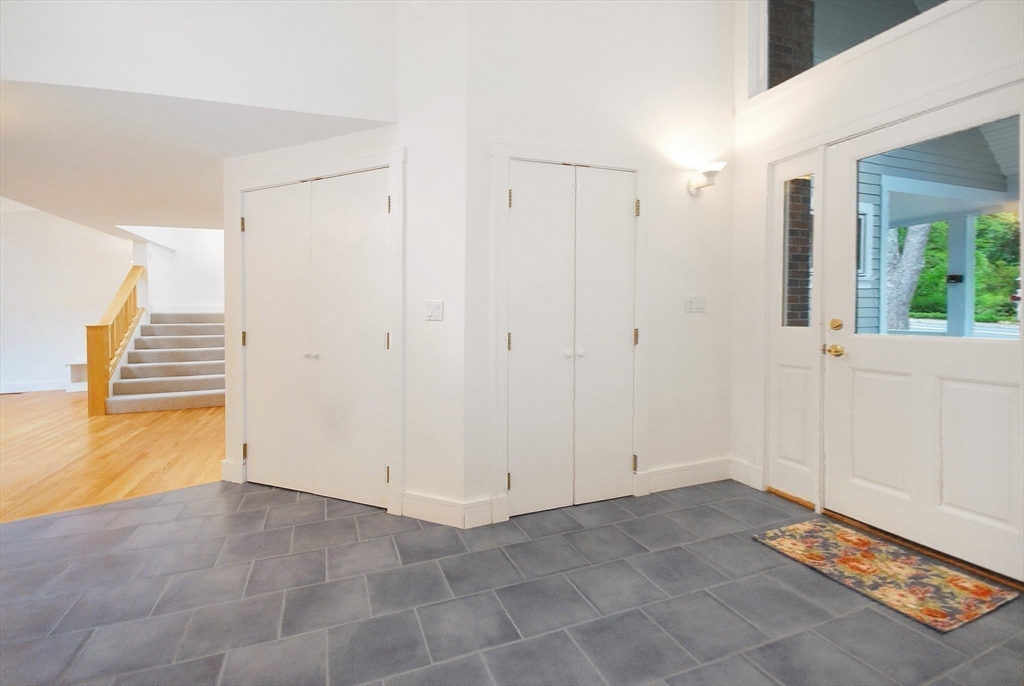 297 Laws Brook Road Concord, MA 01742 - Photo 11 of 42