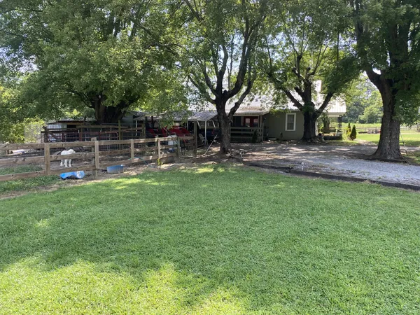 $395,500 | 691 Hodges Bridge Road, Doyle, TN 38559