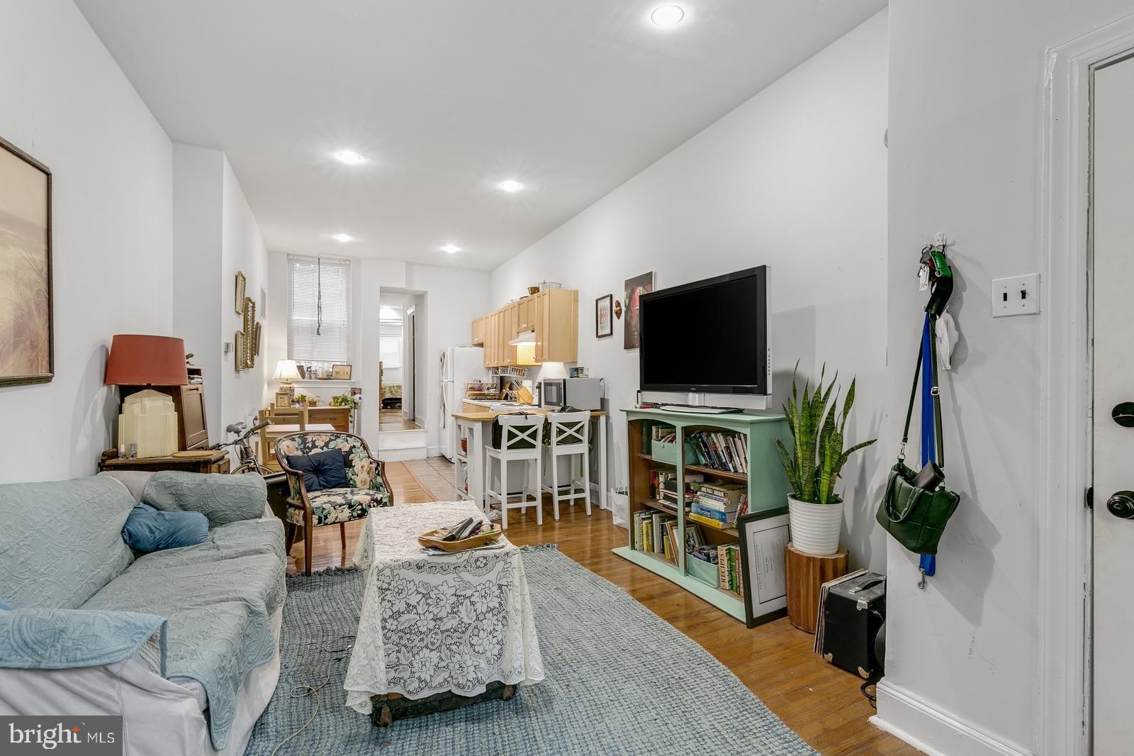 802 South 4th Street, Unit 1 Philadelphia, PA 19147 - Photo 2 of 15