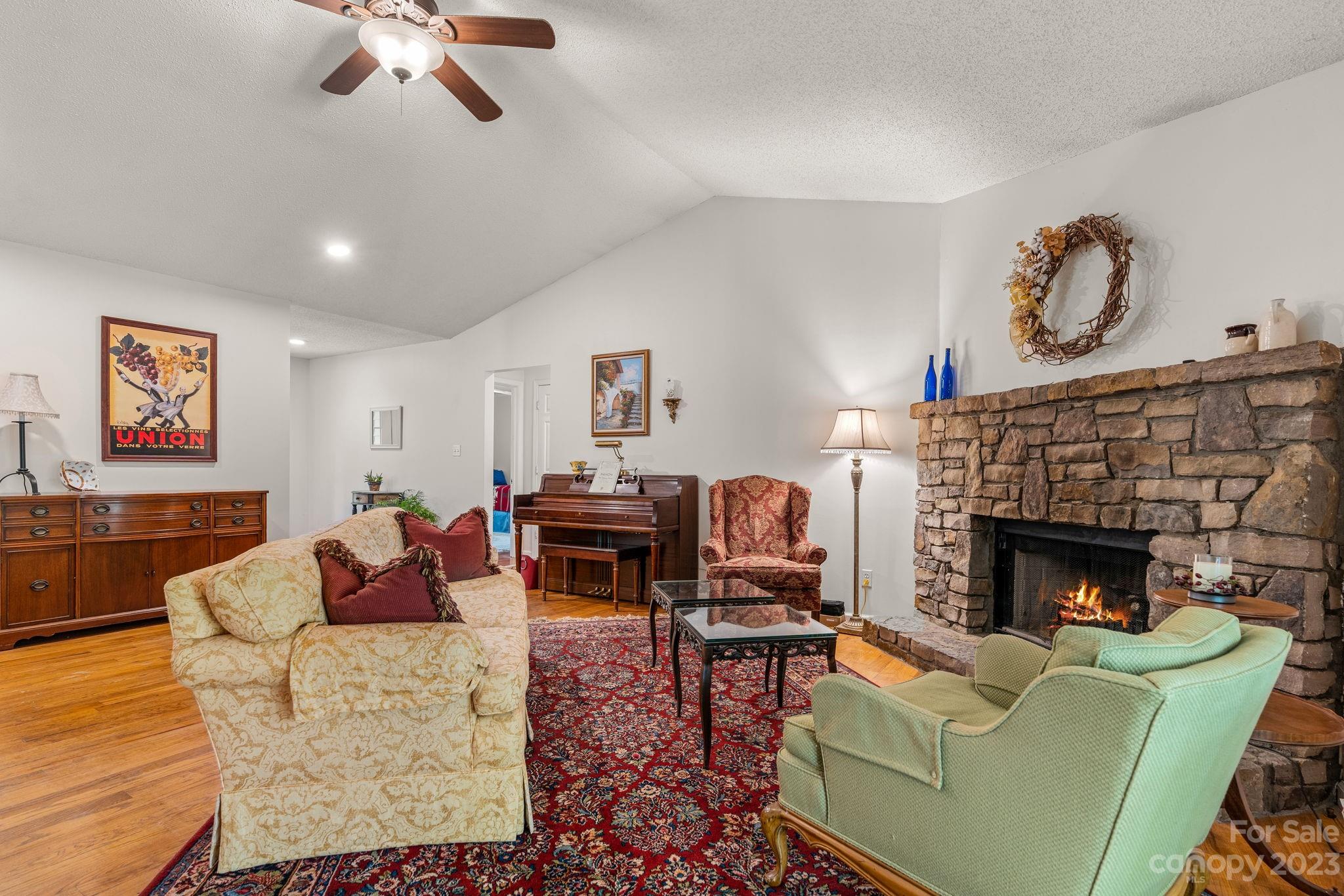 92 Harrison Hill Road Swannanoa, NC 28778 - Photo 12 of 33 Gallery Image 12