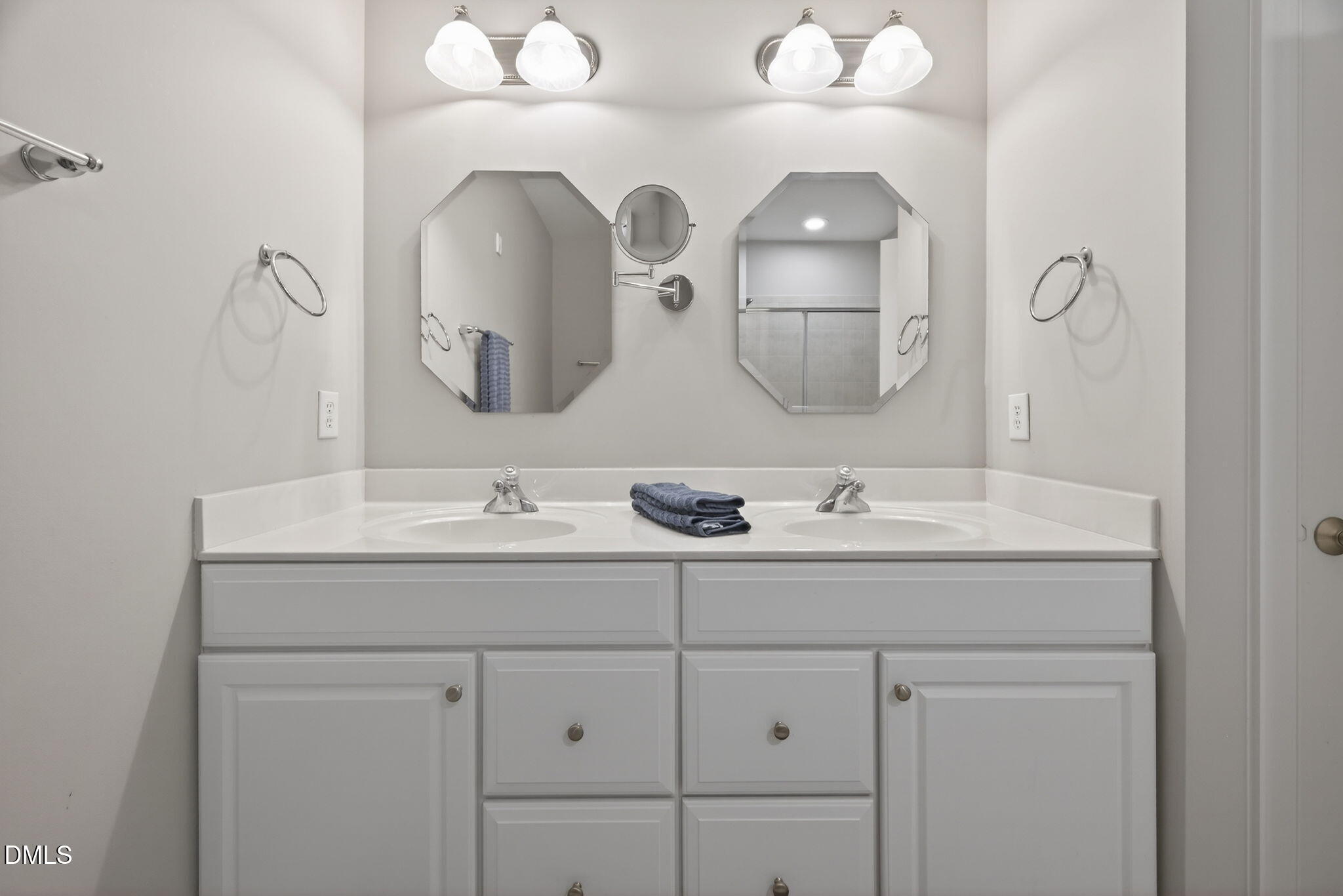 10411 Rosegate Court, Unit 301 Raleigh, NC 27617 - Photo 20 of 54 22-web-or-mls-10411-rosegate-ct-301