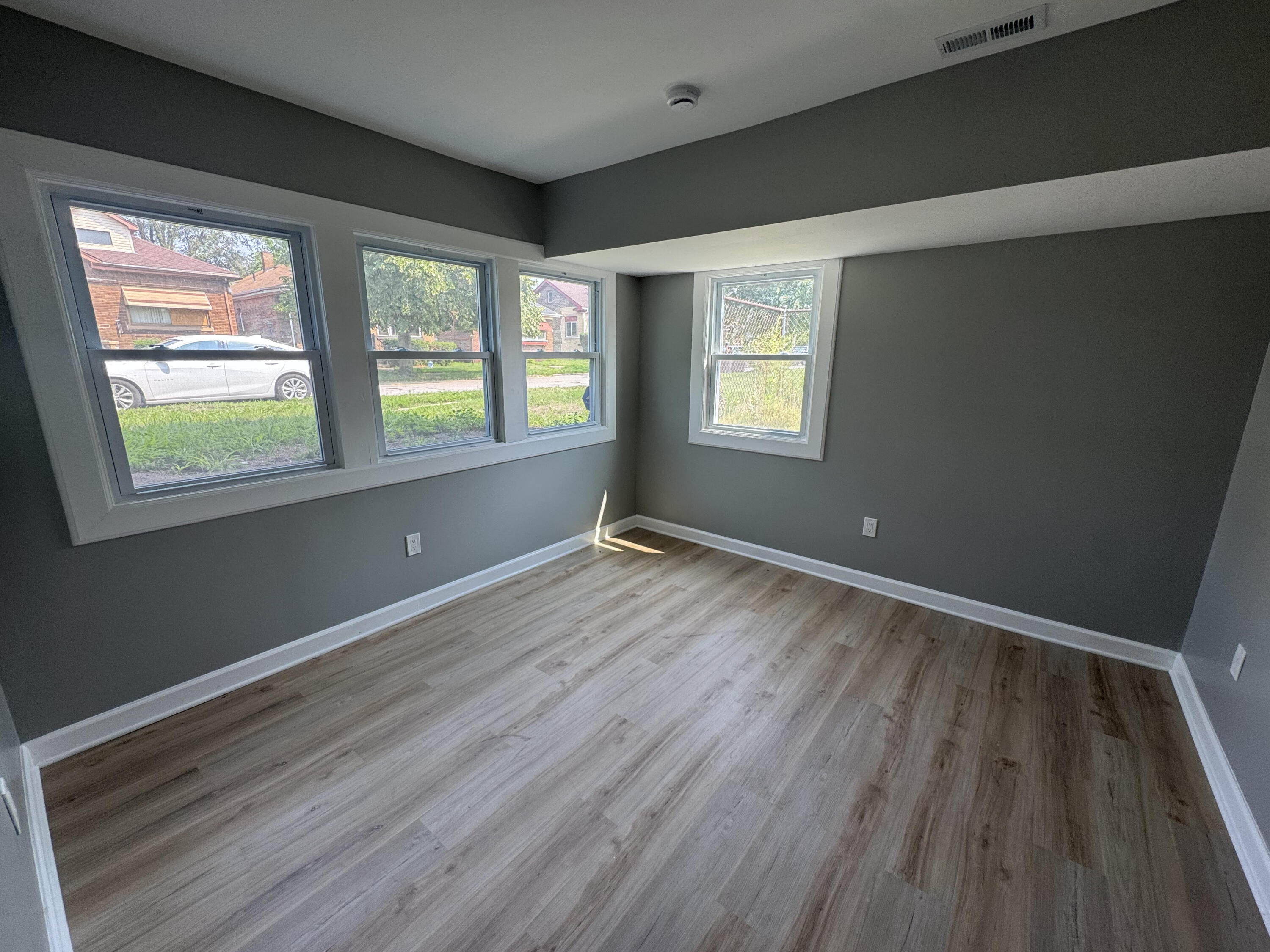 1052 Tyler Street Gary, IN 46402 - Photo 13 of 20 3000x2250