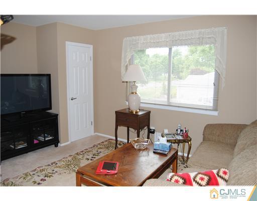 14 Harper Road Monmouth Junction, NJ 08852 - Photo 12 of 20 Gallery Image 12