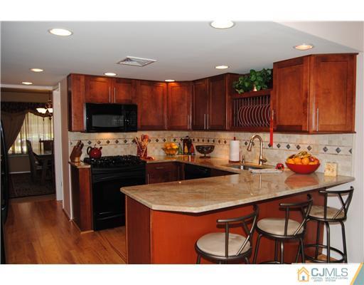 14 Harper Road Monmouth Junction, NJ 08852 - Photo 4 of 20 Gallery Image 4