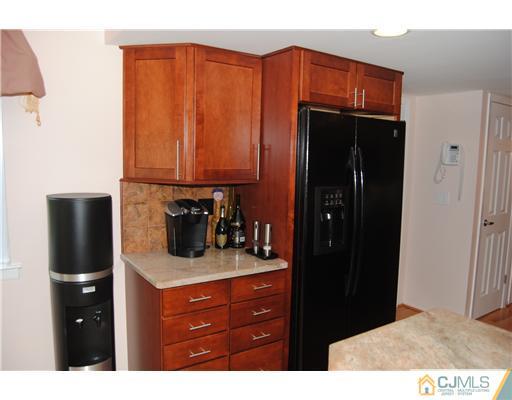 14 Harper Road Monmouth Junction, NJ 08852 - Photo 5 of 20 Gallery Image 5