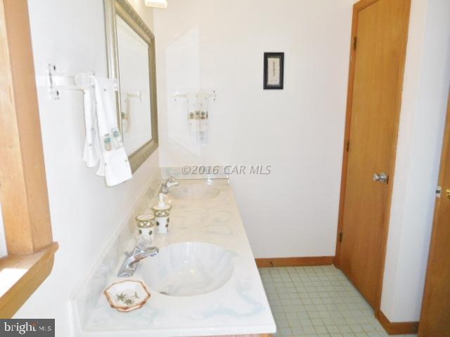 8 Rockside Road Ocean Pines, MD 21811 - Photo 21 of 45 Gallery Image 21