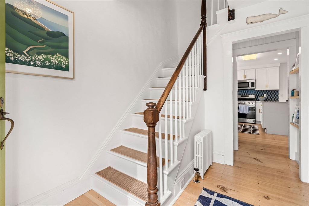 63 Green Street Marblehead, MA 01945 - Photo 3 of 33