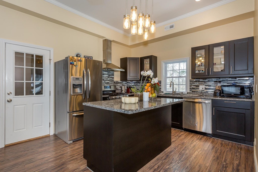 22 Pond View Road Canton, MA 02021 - Photo 2 of 15 Gallery Image 2