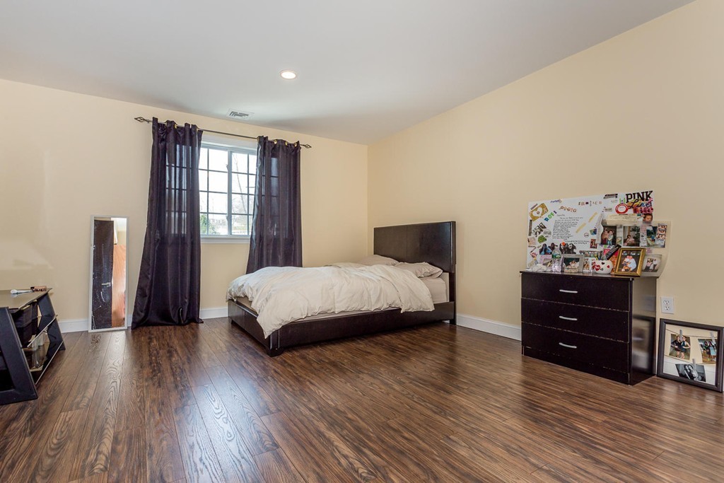 22 Pond View Road Canton, MA 02021 - Photo 9 of 15 Gallery Image 9