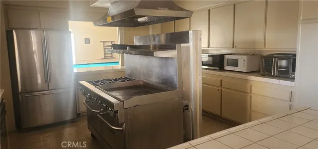 $170,000 | 3595 Santa Fe Avenue, Unit 91, Long Beach, CA 90810