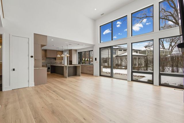 $2,250,000 | Undisclosed Address, Glenview, IL 60025