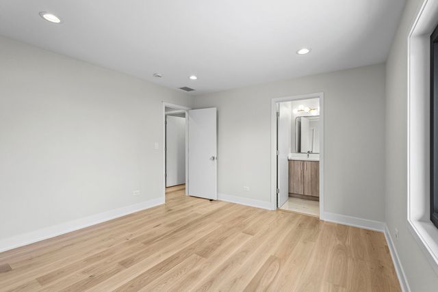 $2,250,000 | Undisclosed Address, Glenview, IL 60025