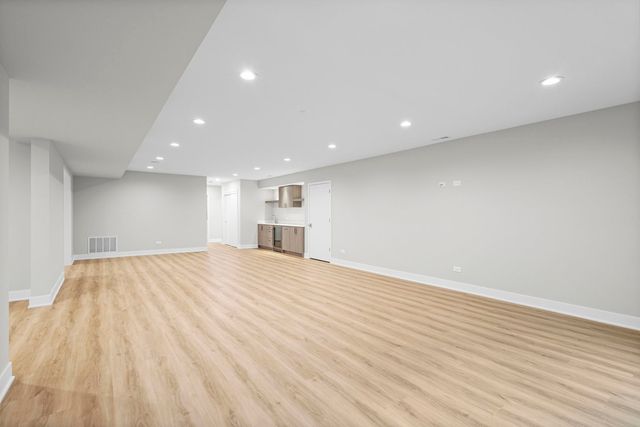 $2,250,000 | Undisclosed Address, Glenview, IL 60025