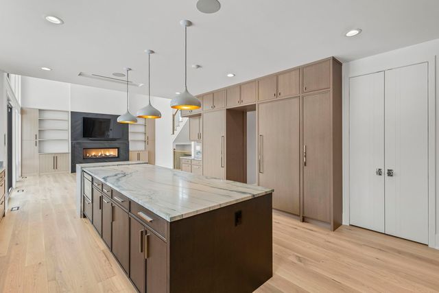 $2,250,000 | Undisclosed Address, Glenview, IL 60025