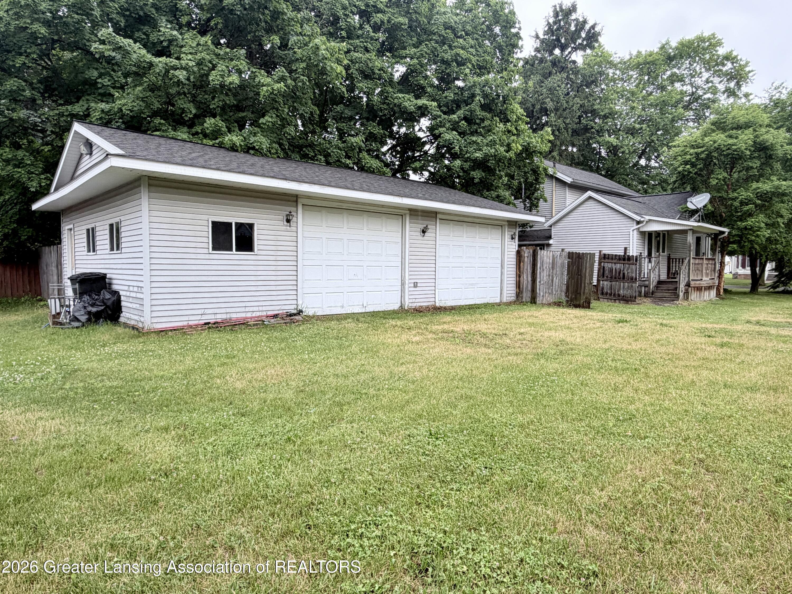 126 East 1st Street Perry, MI 48872 - Photo 4 of 25 IMG_7606