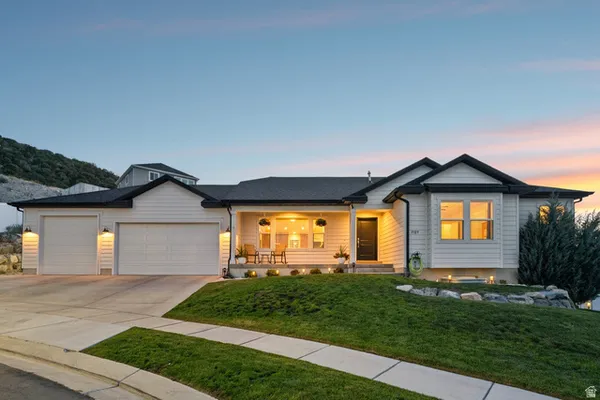 $685,000 | 7127 North Hollow Crest Circle, Eagle Mountain, UT 84005