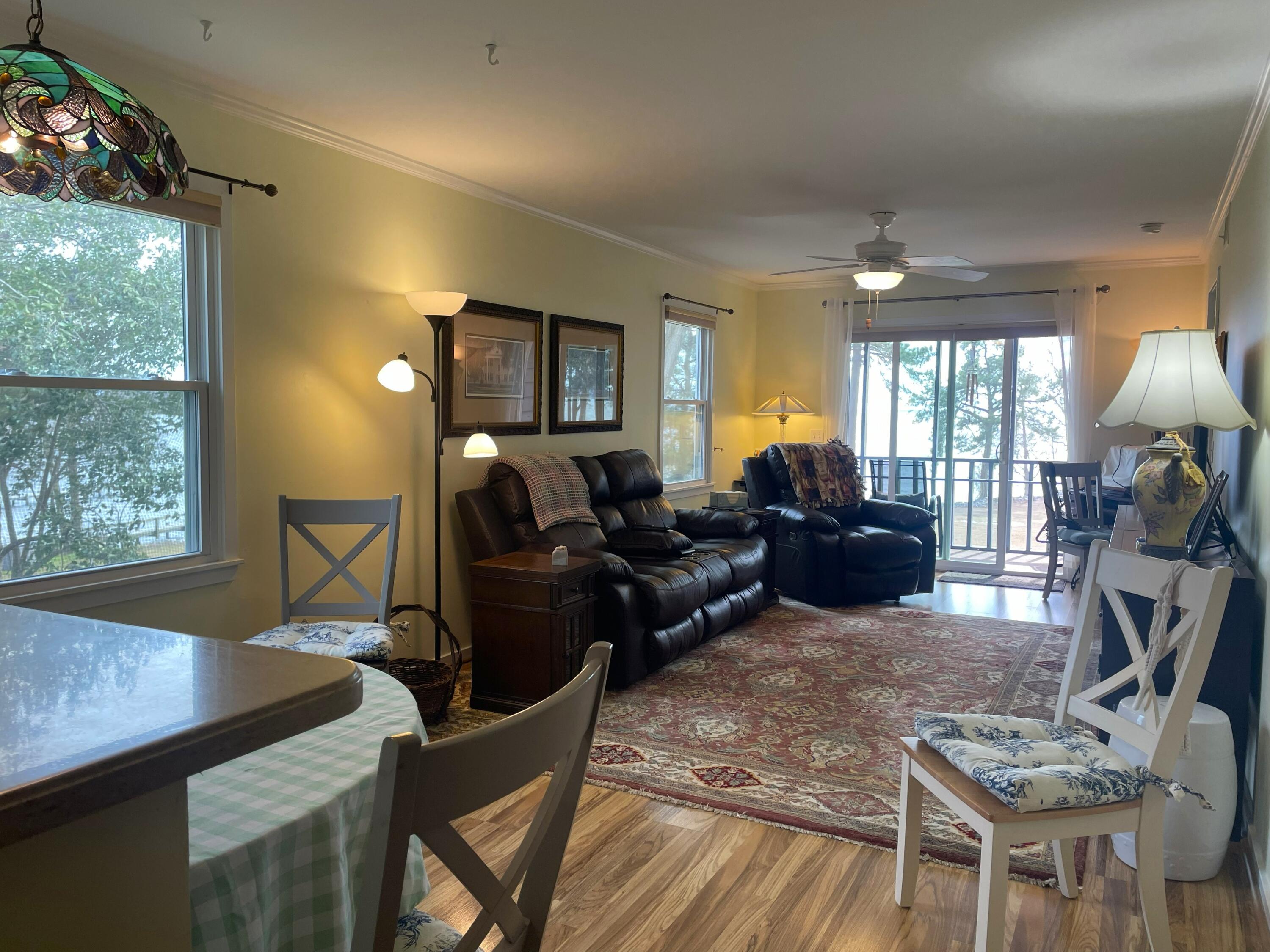 5206 Cypress Pointe, Unit D206 Manning, SC 29102 - Photo 17 of 40 Living Area