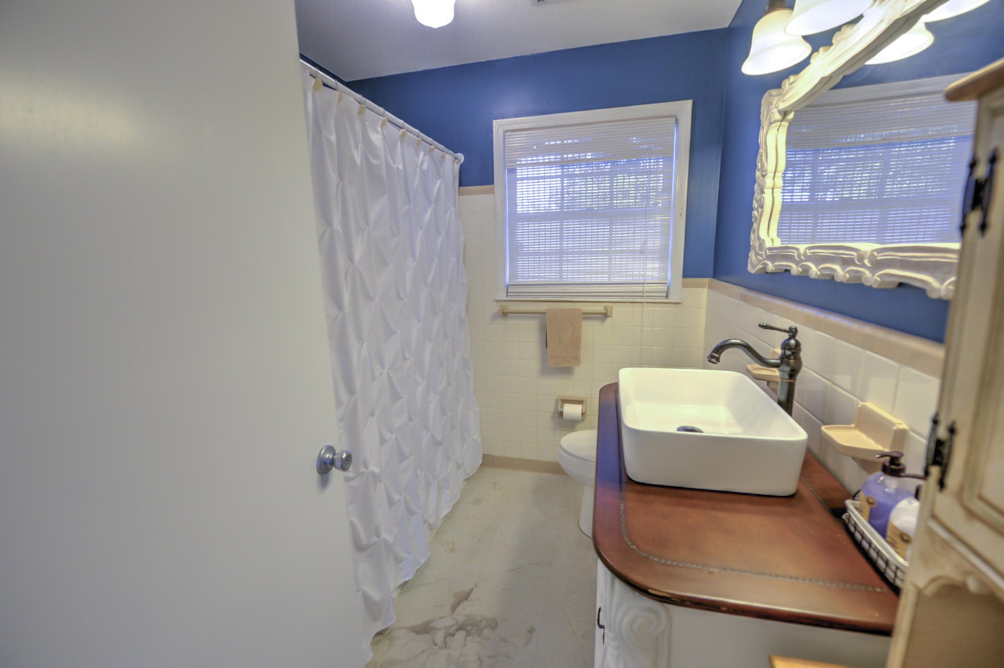 1351 Valley Road Charleston, SC 29412 - Photo 12 of 27 Bathroom