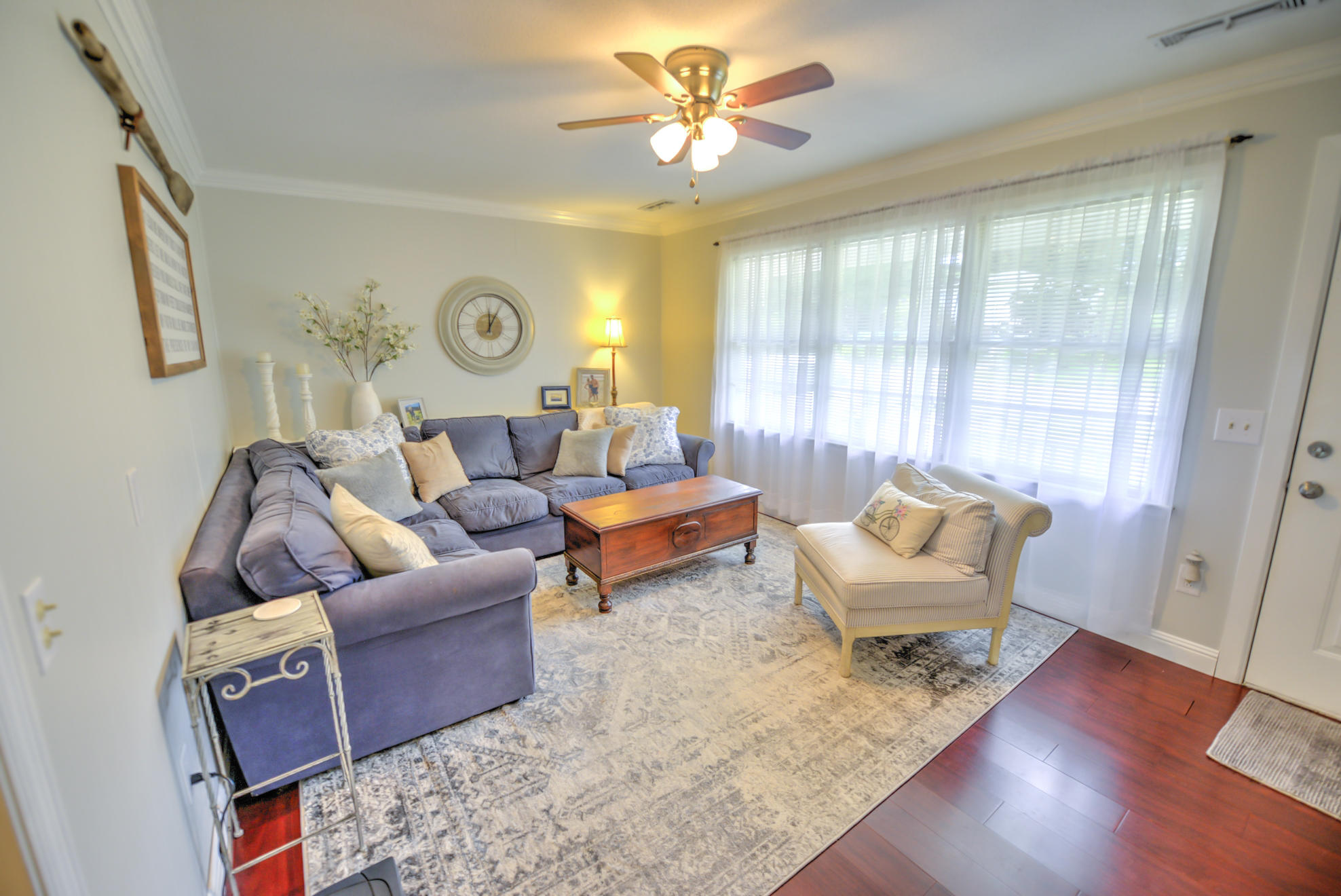 1351 Valley Road Charleston, SC 29412 - Photo 4 of 27 Welcome Home