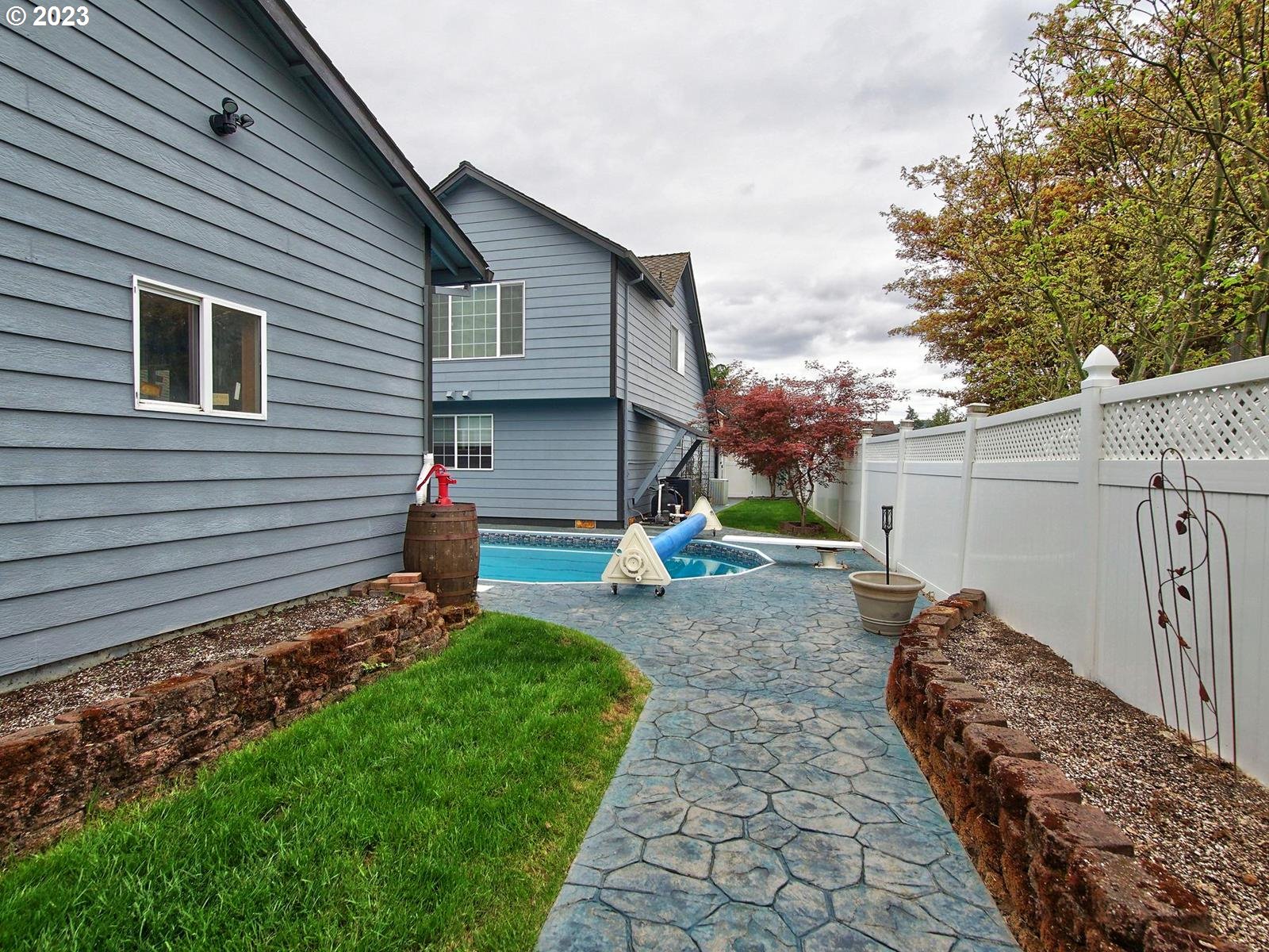 34385 Northeast Sunset Loop Scappoose, OR 97056 - Photo 40 of 42 a view of a back yard of the house