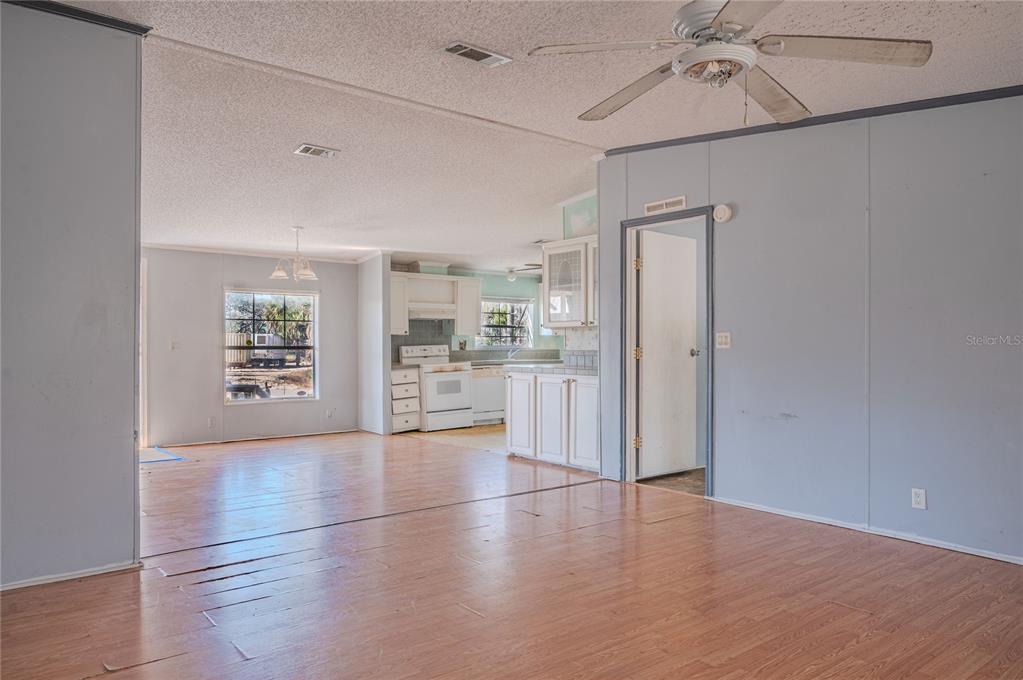 8 13th Street Southeast Steinhatchee, FL 32359 - Photo 17 of 29