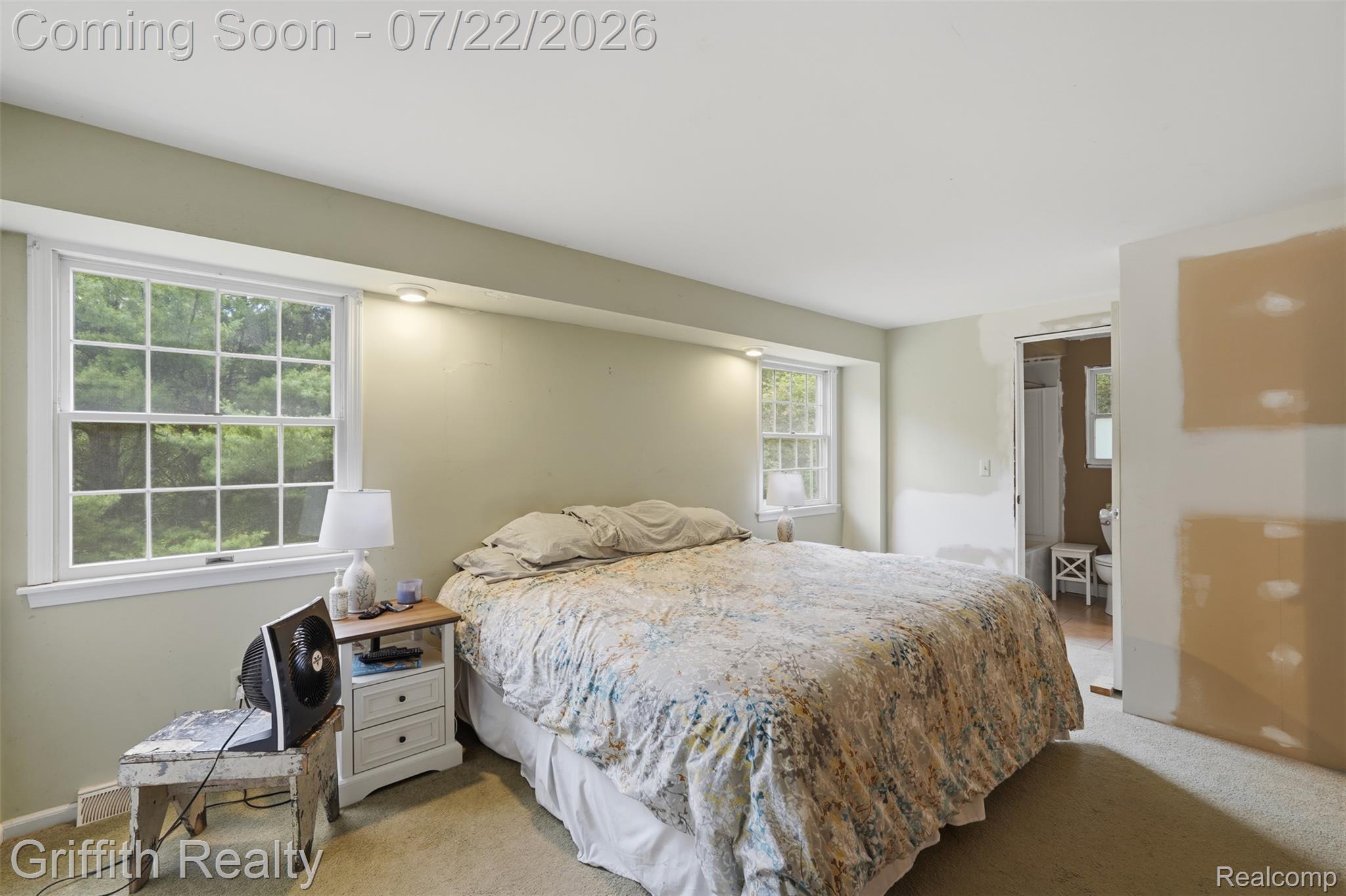10591 Silver Lake Road Brighton, MI 48116 - Photo 19 of 39 Upper Level Primary Bedroom