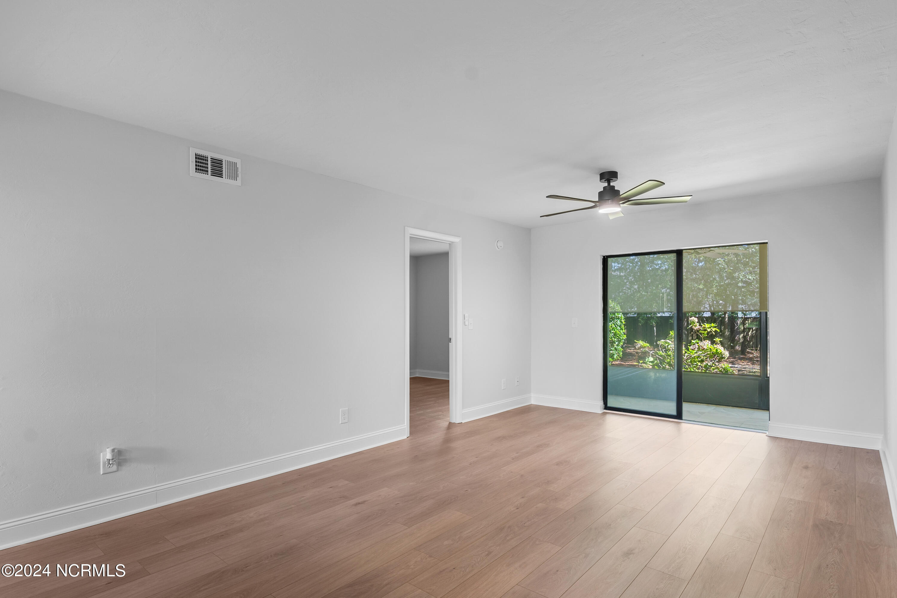 4557 Holly Tree Road Wilmington, NC 28412 - Photo 20 of 47 4557HollyTreeRd-27