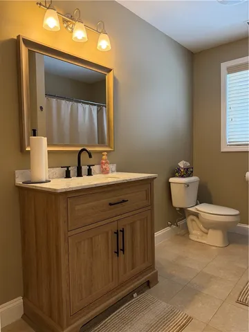 $835,000 | 31 Stonebridge Lane, West Greenwich, RI 02817