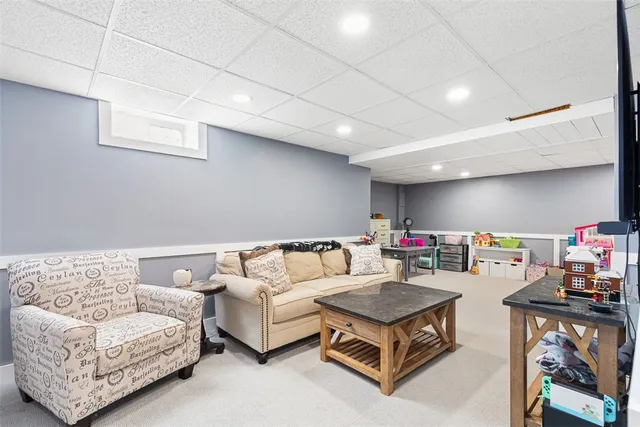 $835,000 | 31 Stonebridge Lane, West Greenwich, RI 02817