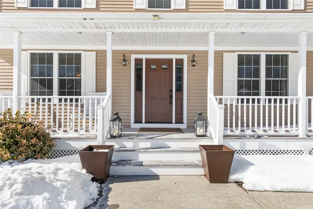 $835,000 | 31 Stonebridge Lane, West Greenwich, RI 02817