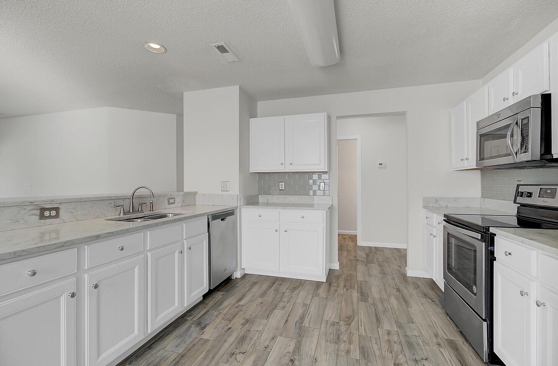 308 Edenton Road Goose Creek, SC 29445 - Photo 14 of 46 15_15_mls