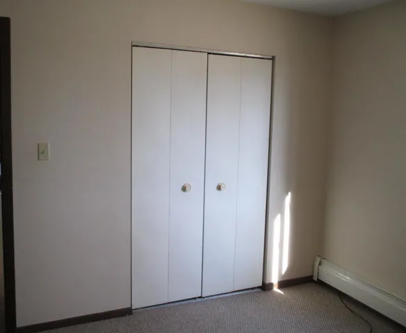 $775 | 761 South 9th Street, Unit 5, Bird Island, MN 55310