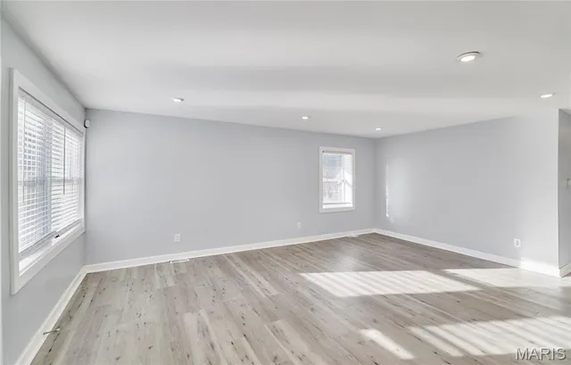 $319,000 | 1501 Stockard Avenue, Richmond Heights, MO 63117