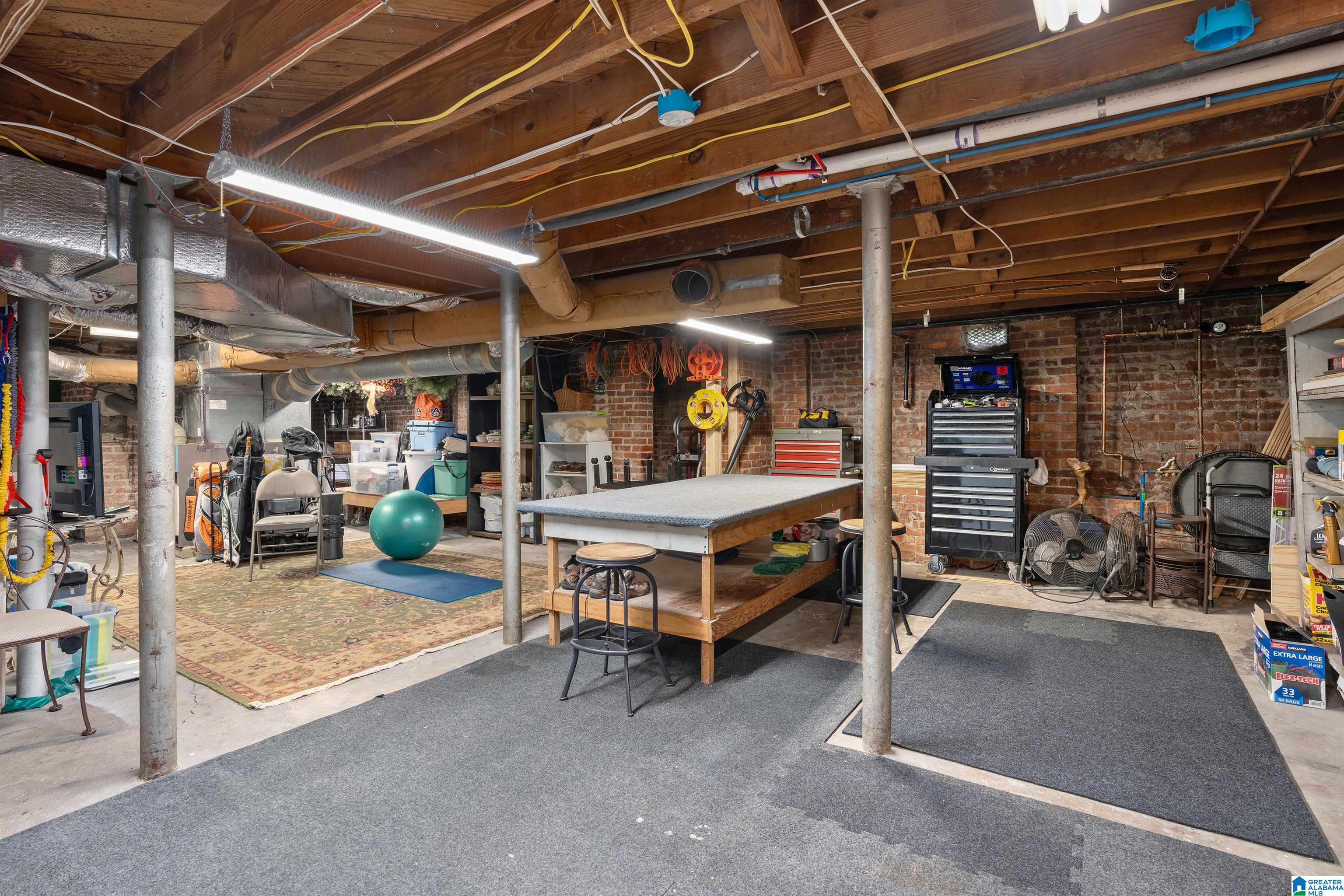 1844 Lancaster Road Birmingham, AL 35209 - Photo 34 of 45