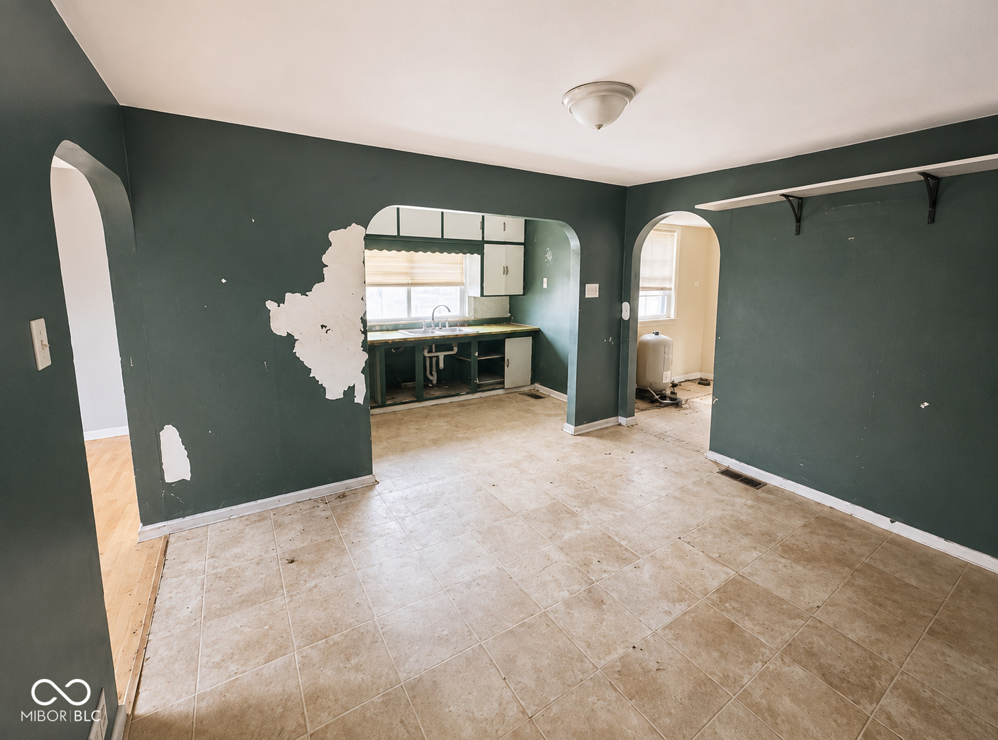 2520 South Andrews Road Yorktown, IN 47396 - Photo 8 of 19