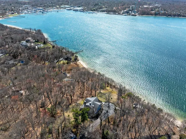 $4,490,000 | 10 Pine Path, Port Jefferson, NY 11777