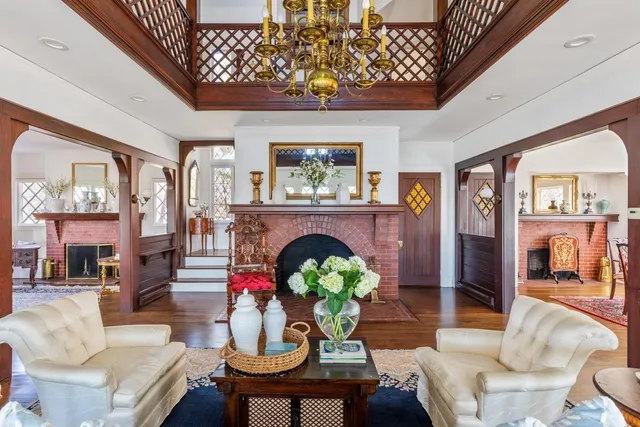 $4,490,000 | 10 Pine Path, Port Jefferson, NY 11777