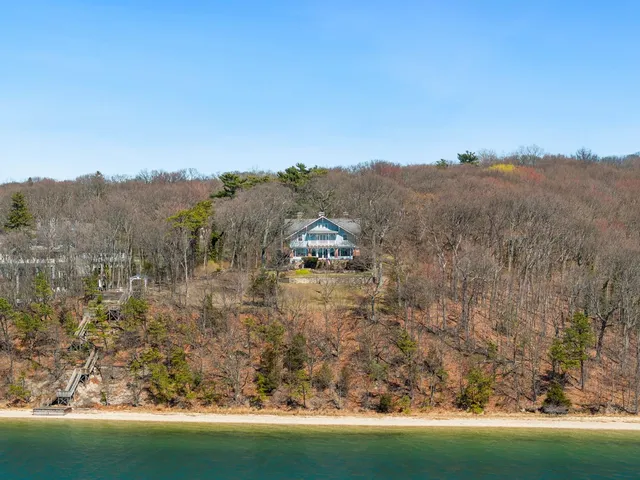 $4,490,000 | 10 Pine Path, Port Jefferson, NY 11777