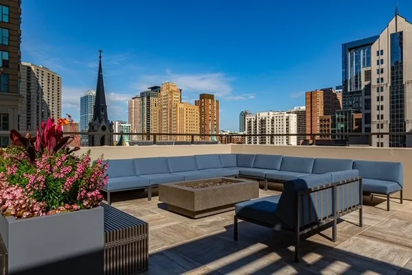 $2,850 | 30 East Huron Street, Unit 3706, Chicago, IL 60611