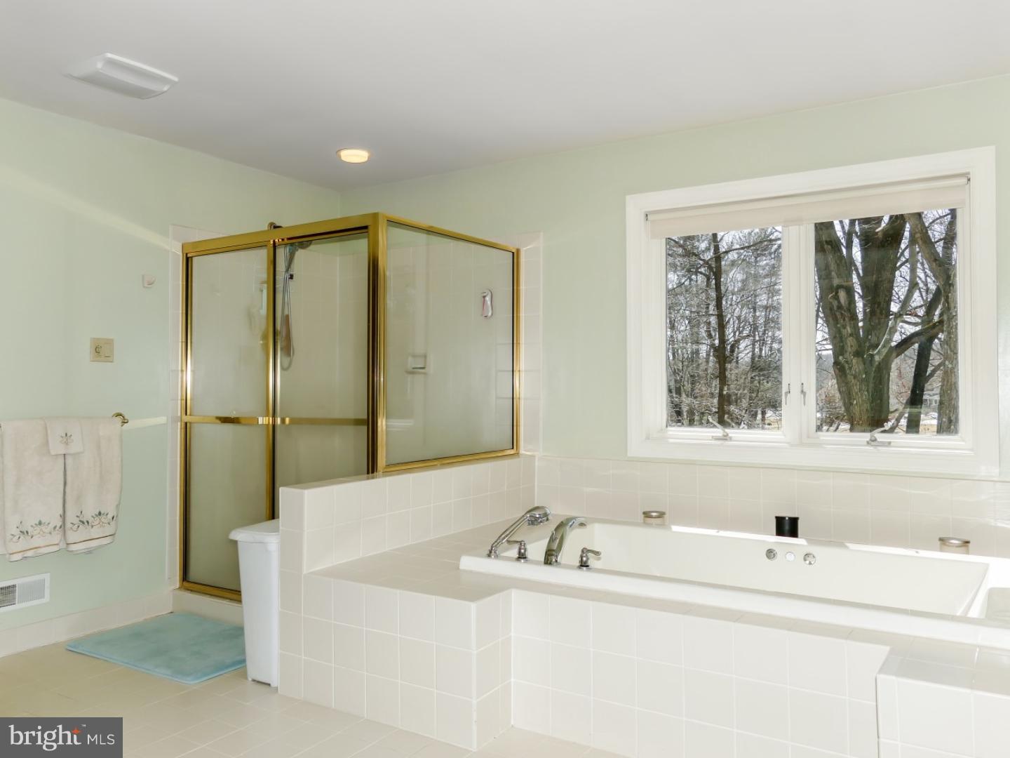 2065 Huntingdon Road Huntingdon Valley, PA 19006 - Photo 14 of 24 Gallery Image 14