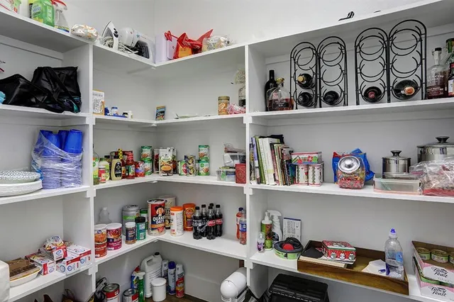 $2,900 | 1310 Palm Canyon Drive, Dallas, TX 75204