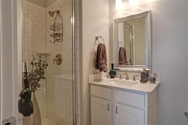 $2,900 | 1310 Palm Canyon Drive, Dallas, TX 75204