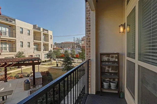 $2,900 | 1310 Palm Canyon Drive, Dallas, TX 75204